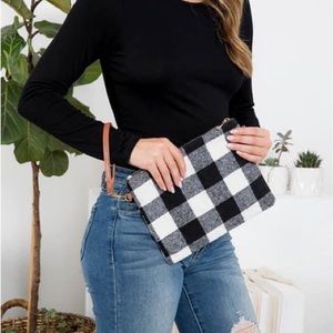 New Boutique White buffalo plaid purse
